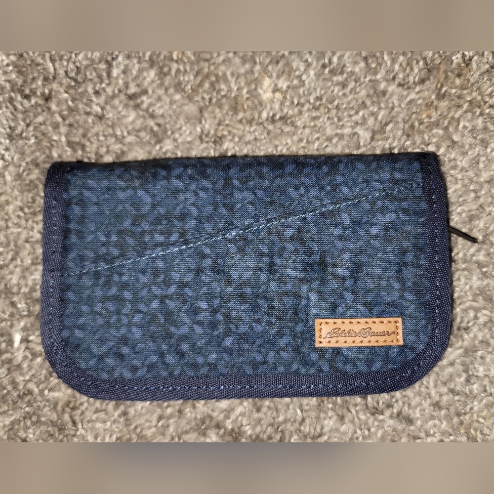 EUC Eddie Bauer travel wallet blue print